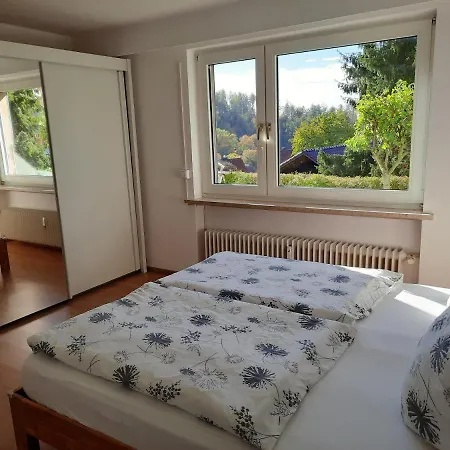 Mit Terrasse Fuer 4-5 Personen Mit Schwimmbad + Sauna * 巴特格伦德